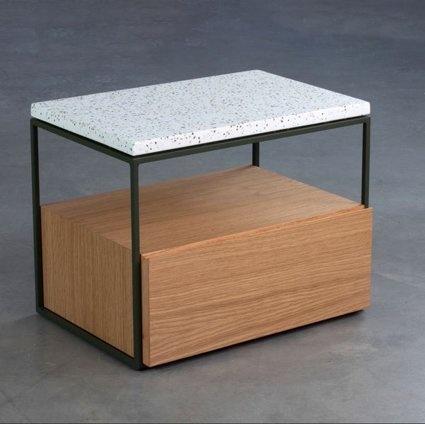 Mesa de Cabeceira Baixa Hertz