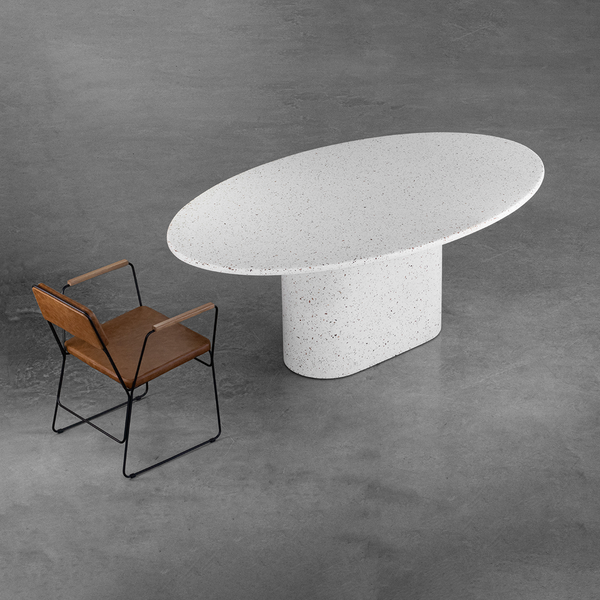 Mesa Oval Bouman Ampio