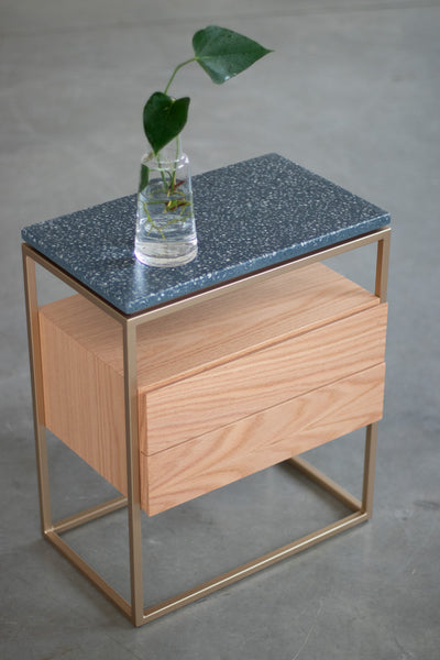 Mesa de Cabeceira Hertz