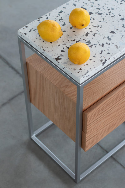 Mesa de Cabeceira Hertz