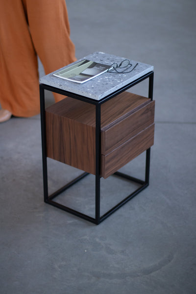 Mesa de Cabeceira Hertz