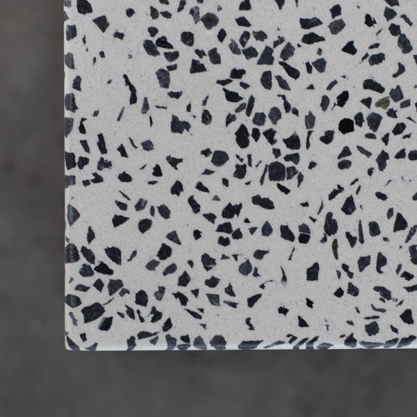 Mesa de Centro Hertz | Tampo Concreto e Granilite