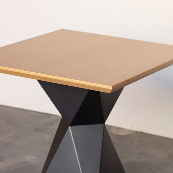 Mesa Kepler Quadrada