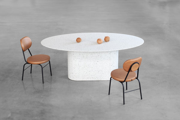 Mesa Oval Bouman Ampio