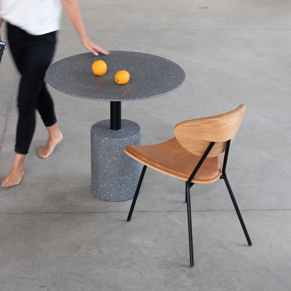 Mesa Bouman Neck Sol | Tampo Concreto e Granilite